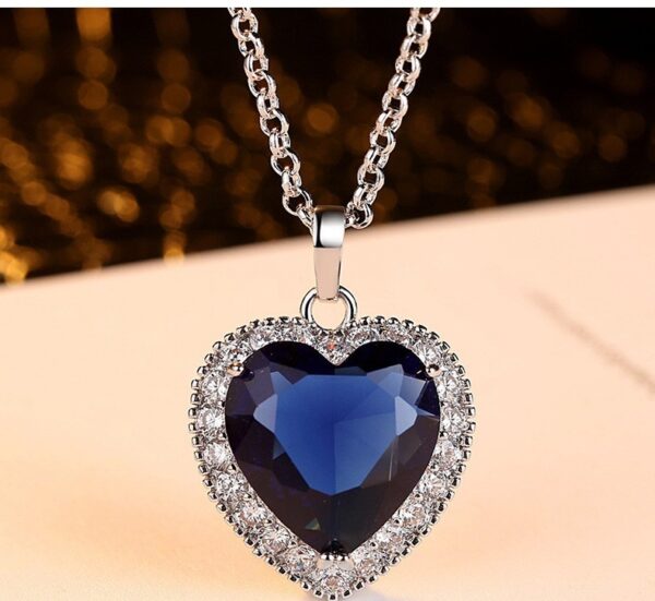 Classic Titanic Ocean Heart Pendant Necklace - Image 4