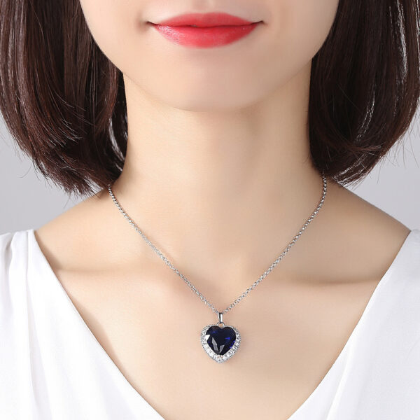 Classic Titanic Ocean Heart Pendant Necklace - Image 3