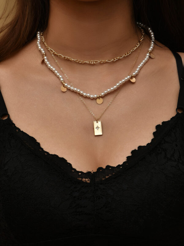 Imitation Pearl Beaded Chain Necklace - Image 3